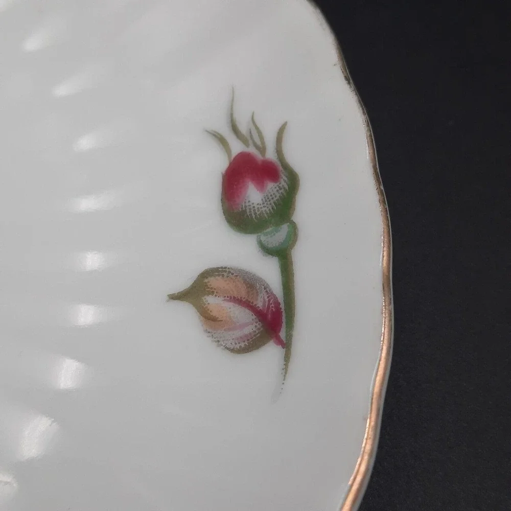 Vintage Nippon Yoko Boeki‎ Saucer With Rosebud Design & Gold Trim Made In Japan